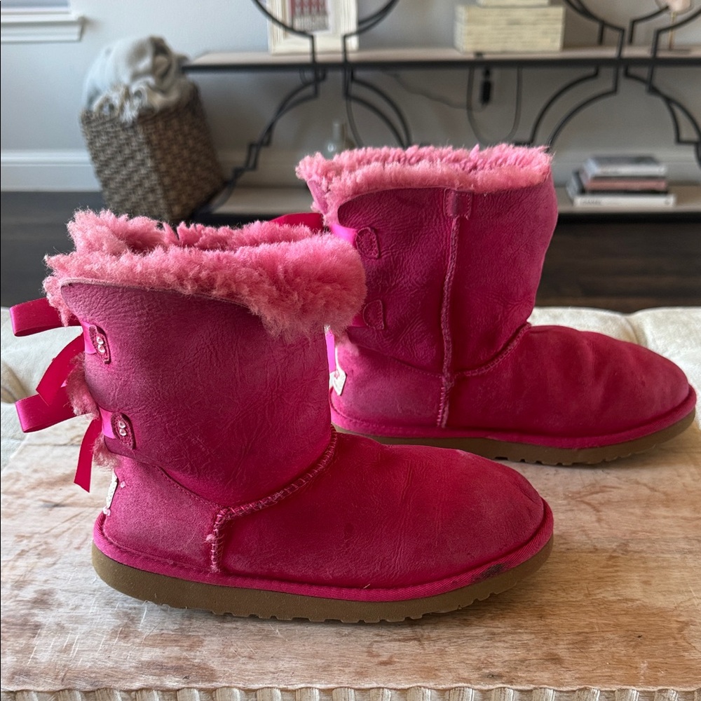 Ugg‎ Pink size 5 Furry Boots with Bows